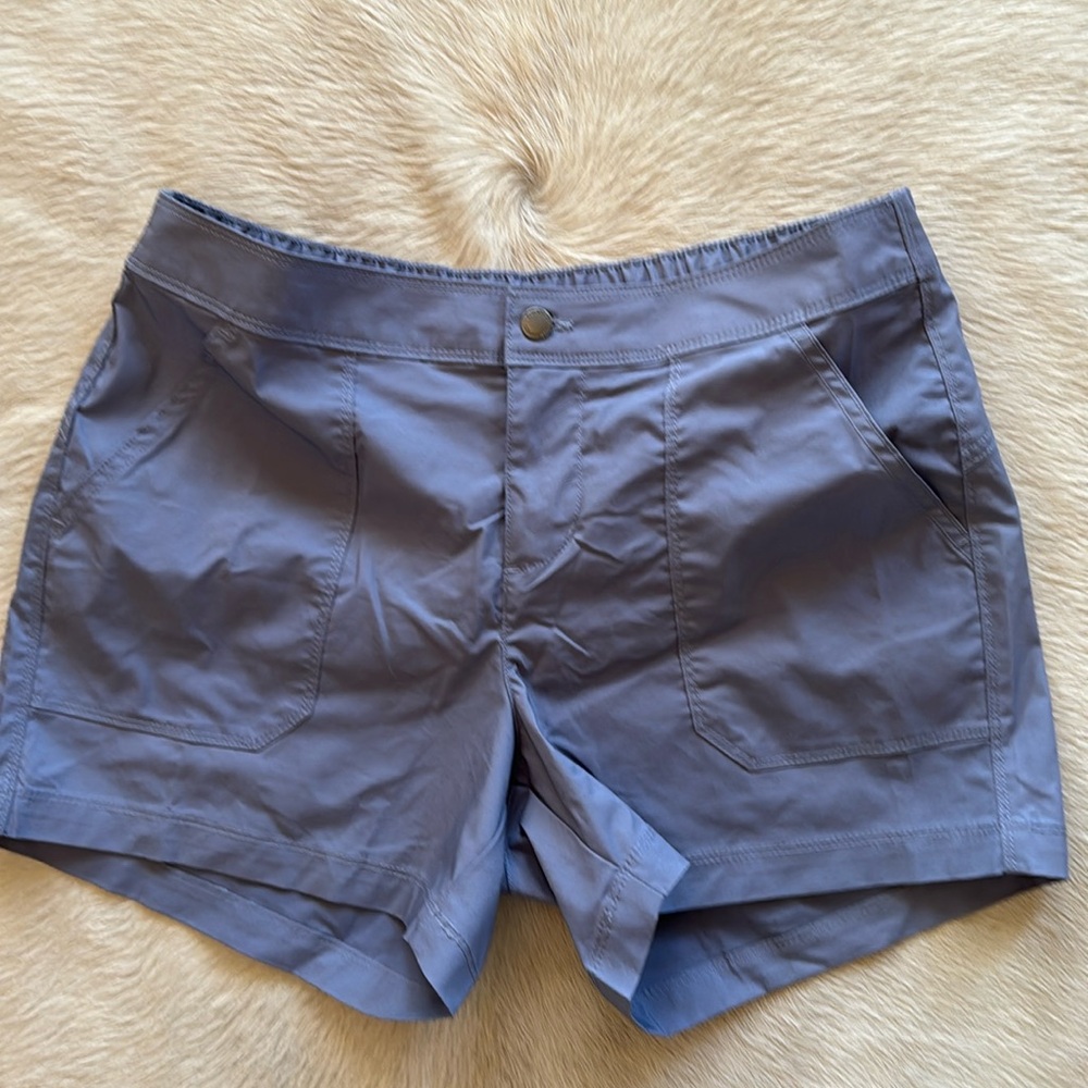 Columbia Shorts